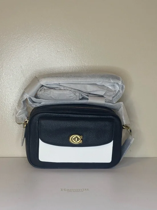 COACH Willow Camera Crossbody Bag - Picture 3 of 12